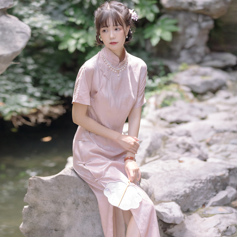 Retro cheongsam Retro cheongsam
