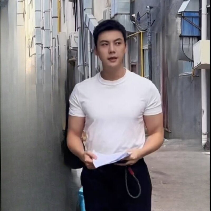 许我耀眼陈伟霆沈皓明同款纯白色T恤