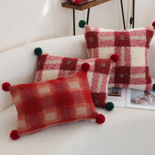 ins风圣诞红色爱心抱枕客厅沙发新年靠垫样板间卧室床头车载靠垫