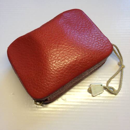 德产penti 潘金莲摆设漂亮红金灿灿机身摆设把玩135胶片胶卷中古