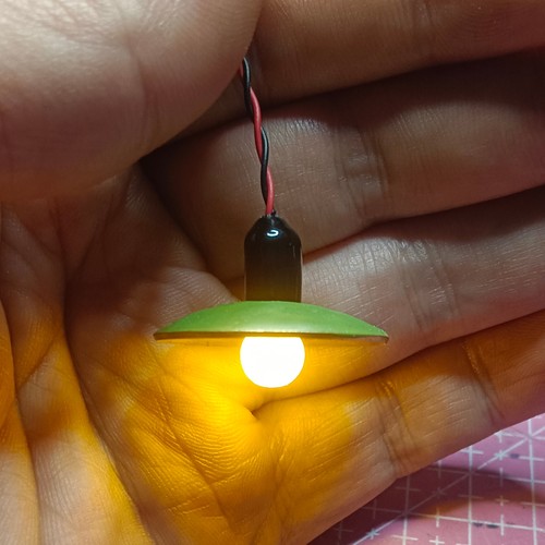 微缩迷你复古袖珍灯泡LED3-5v通电可亮12分娃屋可更换灯泡复古风