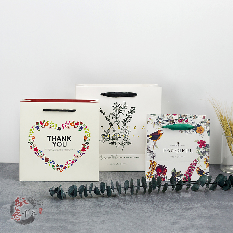 手提袋时尚礼品包装牛皮纸包装 文艺礼品袋创意情人节婚庆