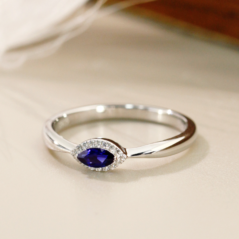 S925银培育马眼蓝宝石戒指精致
