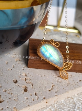 天然蓝月光石闪光蓝鲸项链