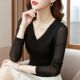 t恤女2025年秋季 新款 薄纱蕾丝上衣黑色薄款 高级感V领网纱长袖 小衫