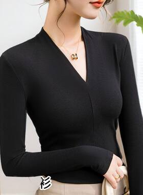 轻熟V领长袖t恤加绒打底衫女2026冬季款修身显瘦保暖上衣洋气小衫