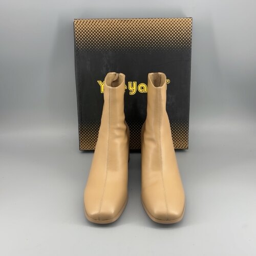 月芽儿品牌正品撤柜时尚断码加绒女靴G-42