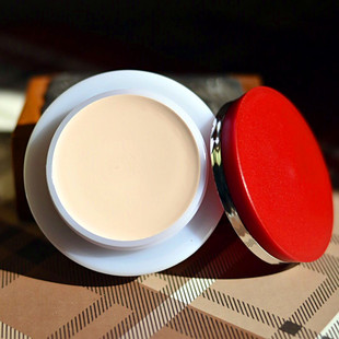 老牌遮瑕珍珠膏。玉丽深层保湿美容膏 15g遮瑕珍珠粉底面霜珍珠膏