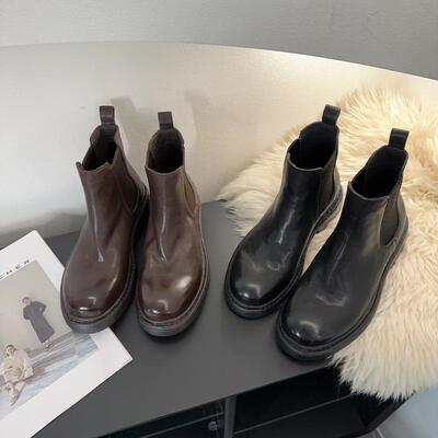 2025秋冬新款英伦风复古短筒靴