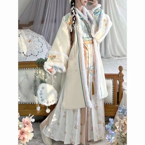 加绒加厚汉服毛呢三件套重工绣花