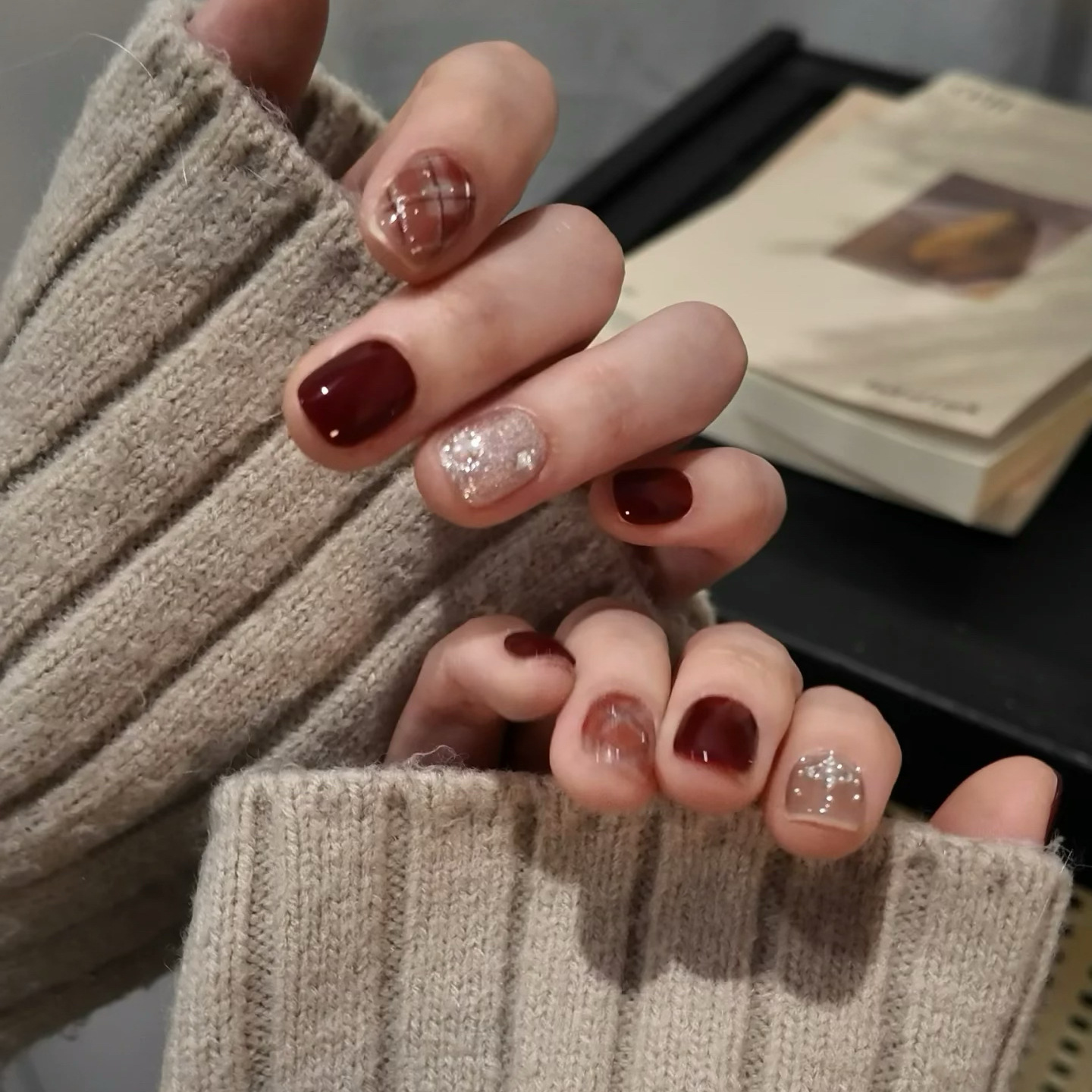 【少女心事】手工穿戴甲秋冬新款焦糖棕色高级感简约百搭美甲贴片