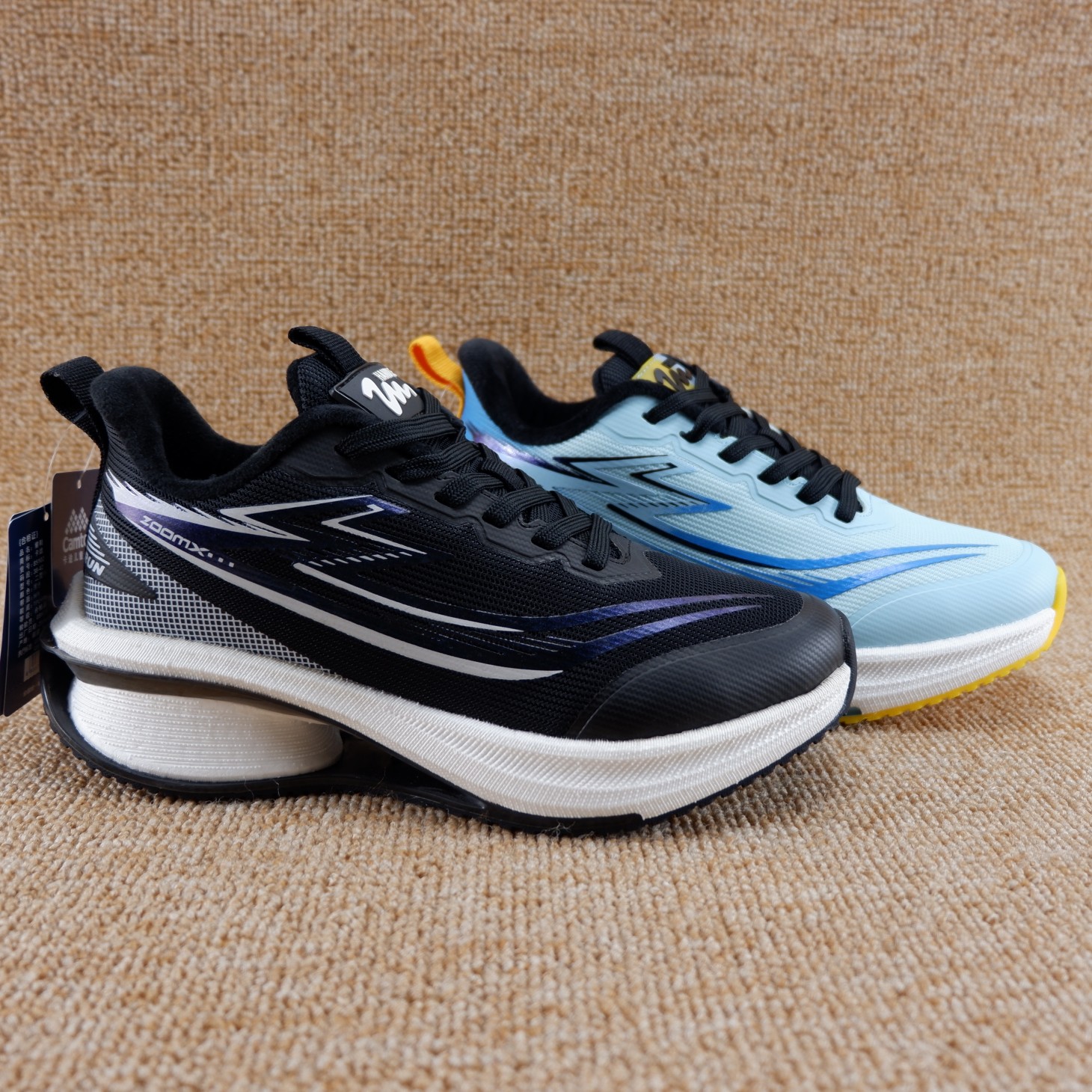 实体专柜童鞋男大童冬款加绒保暖二棉鞋38-42码学生系带减震跑鞋