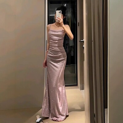 法式宴会主持订婚高级感礼裙