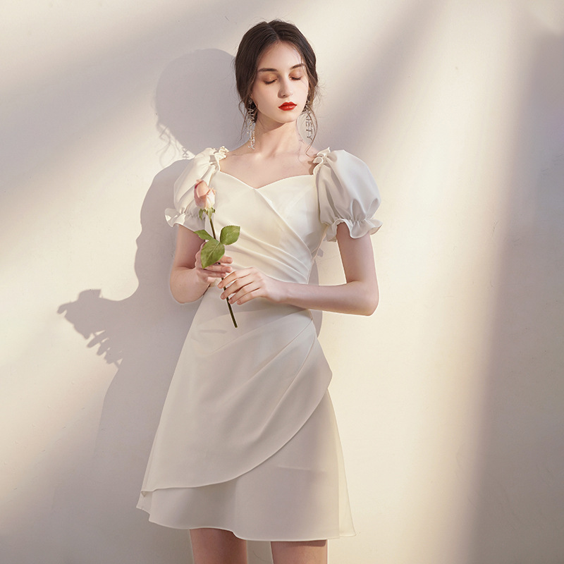 小个子白色收腰显瘦连衣裙2025新夏季法式仙女初恋感泡泡袖A字裙