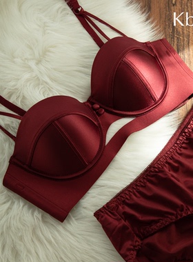 Kbra法式红色复古内衣女秋冬本命年结婚无肩带小胸聚拢显大文胸罩