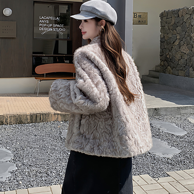 环保皮草小湖羊皮毛一体宽松外套