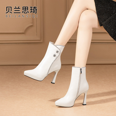 真皮水钻尖头粗跟短靴女2025秋冬季新款防水台高跟时装靴子