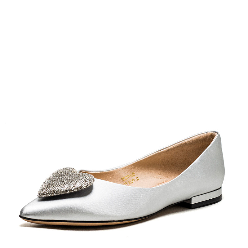 真皮单鞋女春秋银色羊皮尖头平跟浅口百搭素版金属爱心SSC1111348