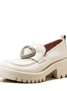 真皮乐福鞋子高粗跟水台白色羊皮单鞋女圆头金属爱心扣MD41112D05