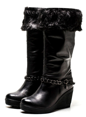 真皮长靴子女冬黑色牛皮圆头高坡跟水台侧拉链毛毛皮草SF14S96301