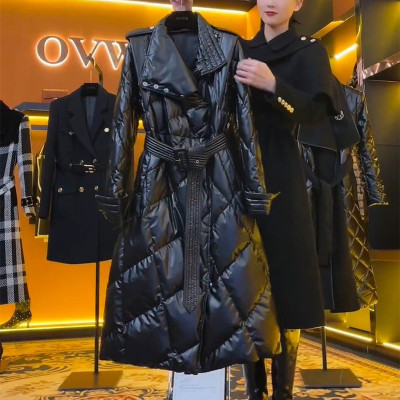 2025新设计洋气菱形格羽绒服外套