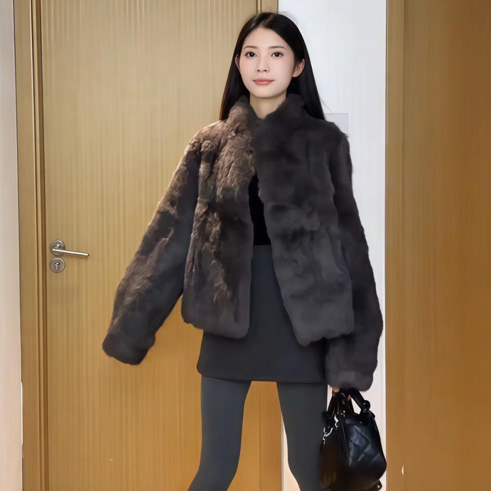 短款黑色立领毛绒皮毛一体外套女