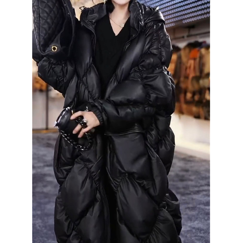 亮面连帽长款过膝羽绒服外套