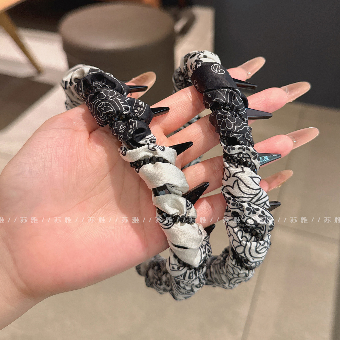 高级感印花波浪带齿高颅顶发箍