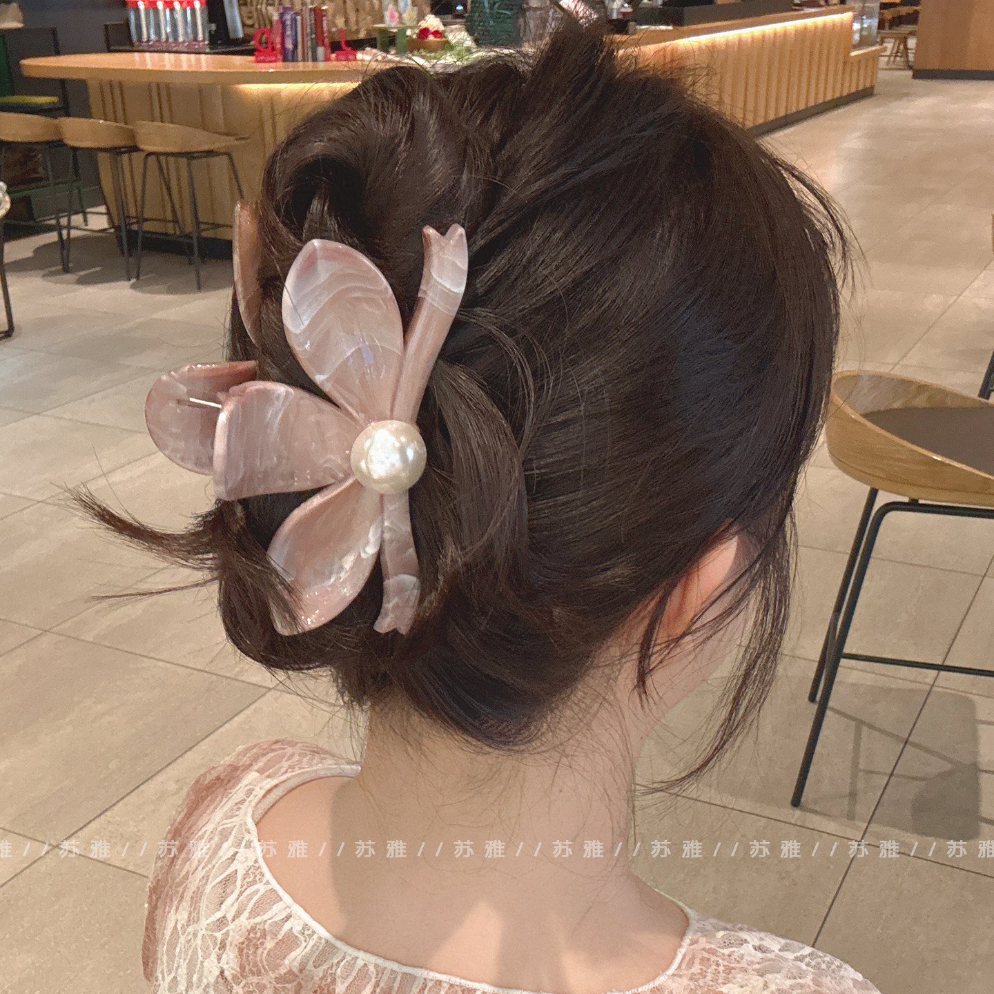 复古气质珍珠水墨花朵盘发鲨鱼夹