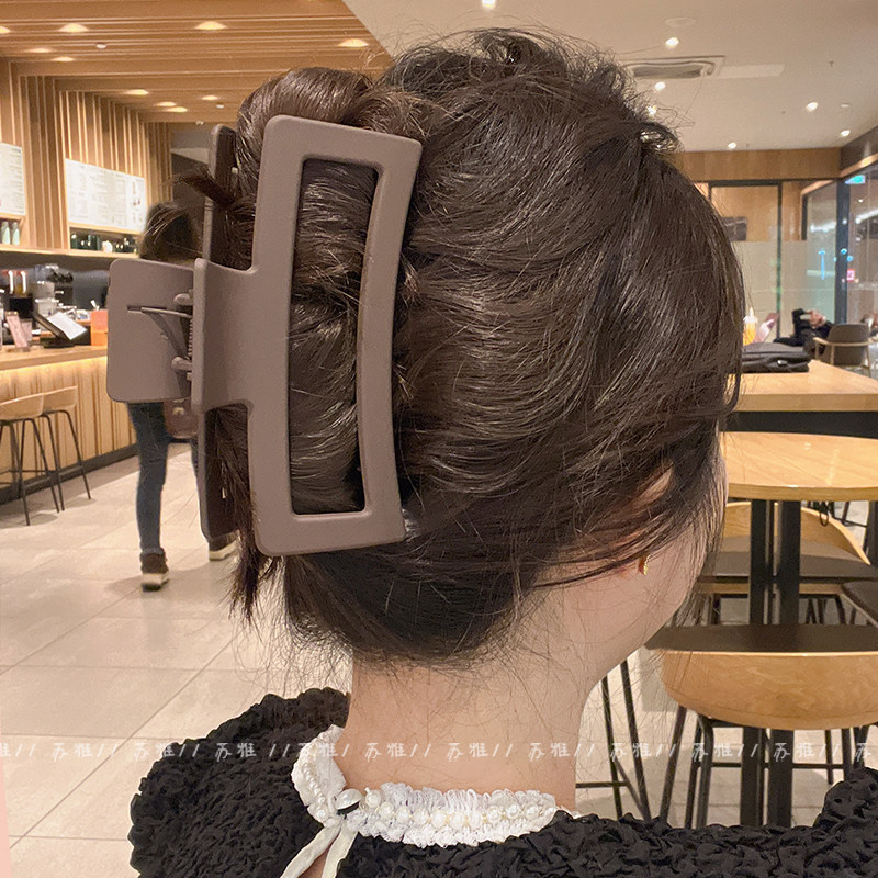 磨砂质感方形镂空后脑勺盘发抓夹