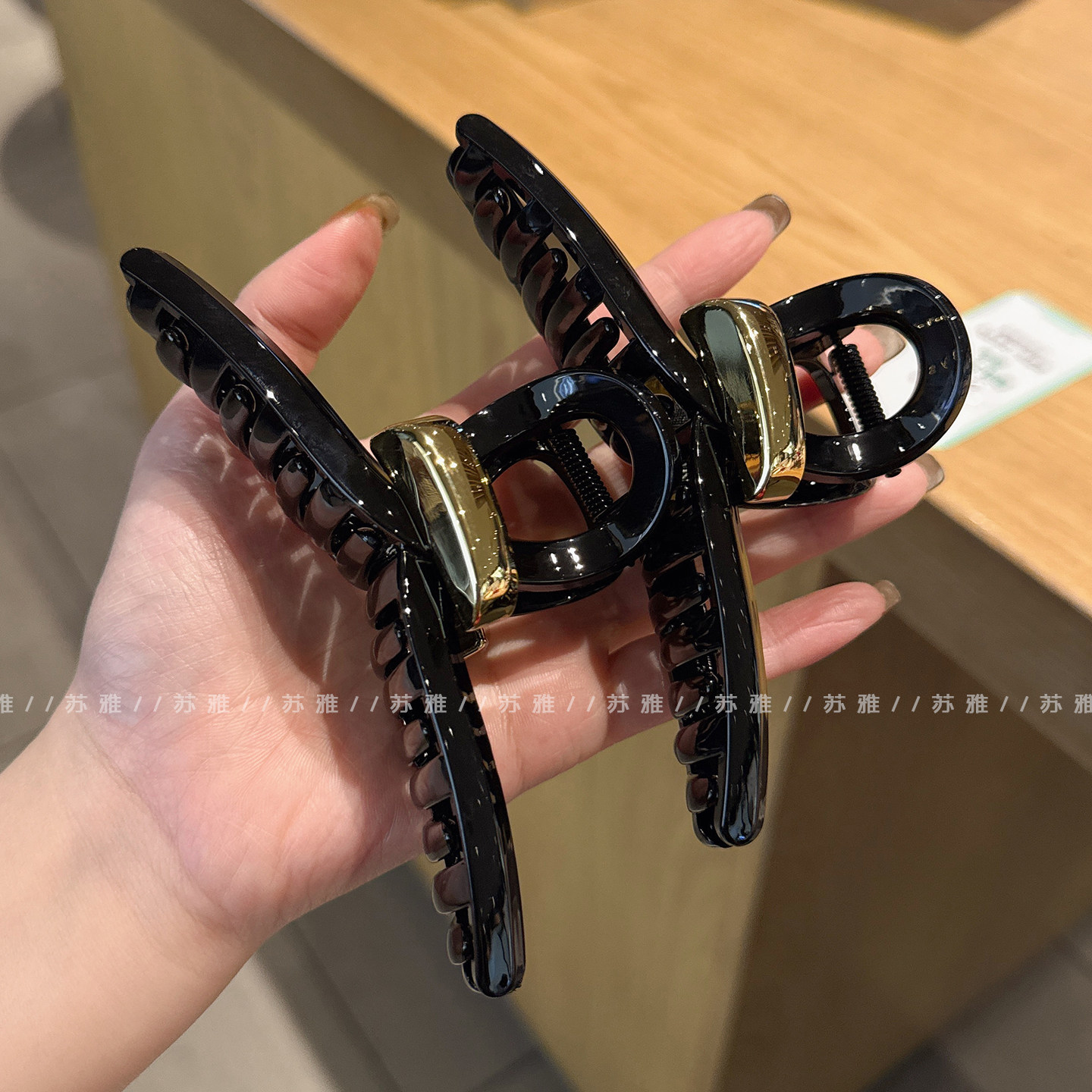 高级感金标大号发量多盘发鲨鱼夹