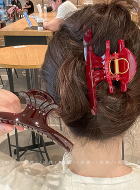 大号弧形抓夹女2025新款高级感后脑勺发量多盘发鲨鱼夹子头饰发抓