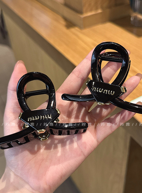 高级感三角半扎发抓夹中号盘发夹子发量少鲨鱼夹2025年新款韩版