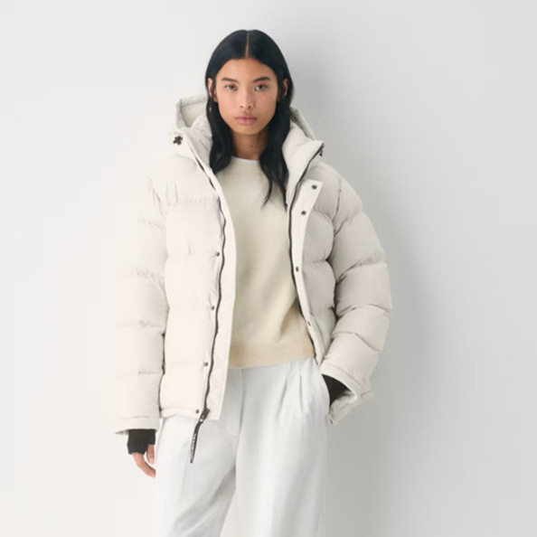 羽绒服女2025年冬季新款Aritzia短款情侣男泡芙加厚保暖面包外套