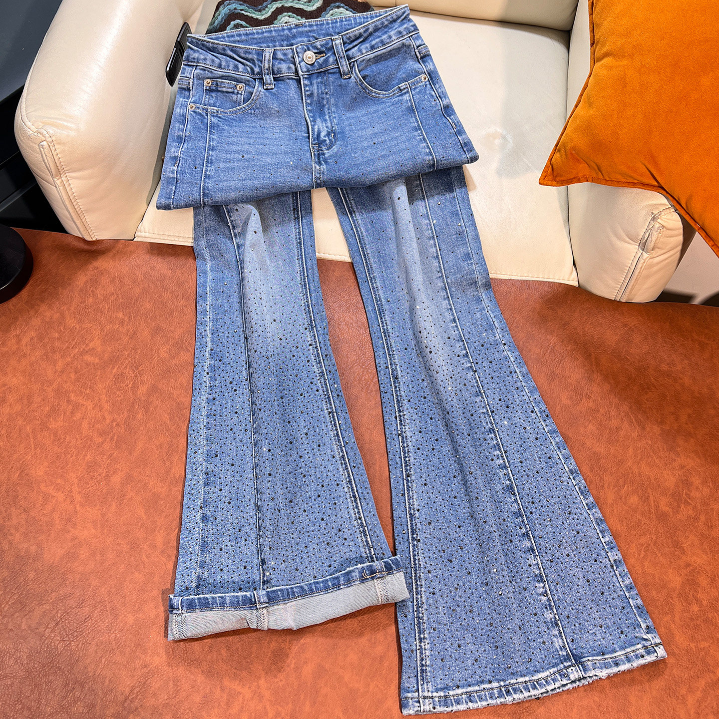 重工烫钻高腰不贴腿微喇牛仔裤女春季2026新款修身显瘦拖地喇叭裤,女装/女士精品,牛仔裤,淘宝优惠券,粉丝福利购,淘宝优惠卷