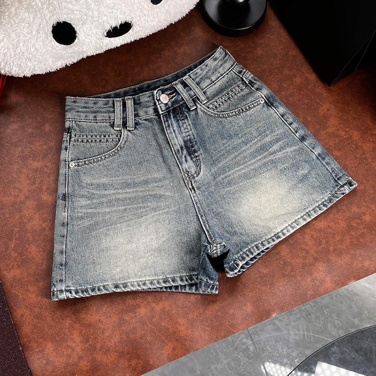 蓝灰色无弹复古辣妹牛仔短裤女夏季2026新款高腰显瘦a字直筒热裤