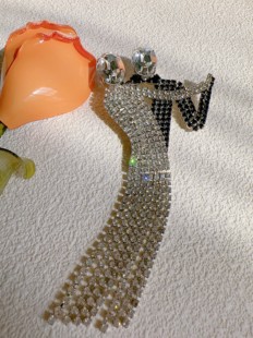 Vintage 英产打标贵牌密镶莱茵石华尔兹舞者胸针［售出不退不换］