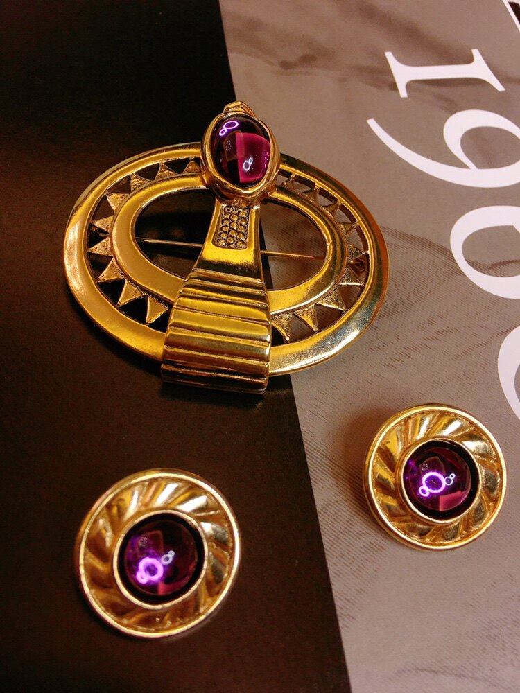 Vintage 法产品牌打标重工厚金琉璃胸针耳夹套装[售出不退不换]