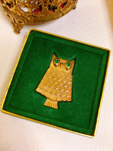 Vintage中古雅芳重工厚金猫头鹰香膏盒胸针[不退不换]