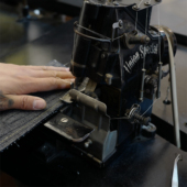 型修改原色牛仔裤 丹宁医生denim doctor古董缝纫机专业裤 改小腿部