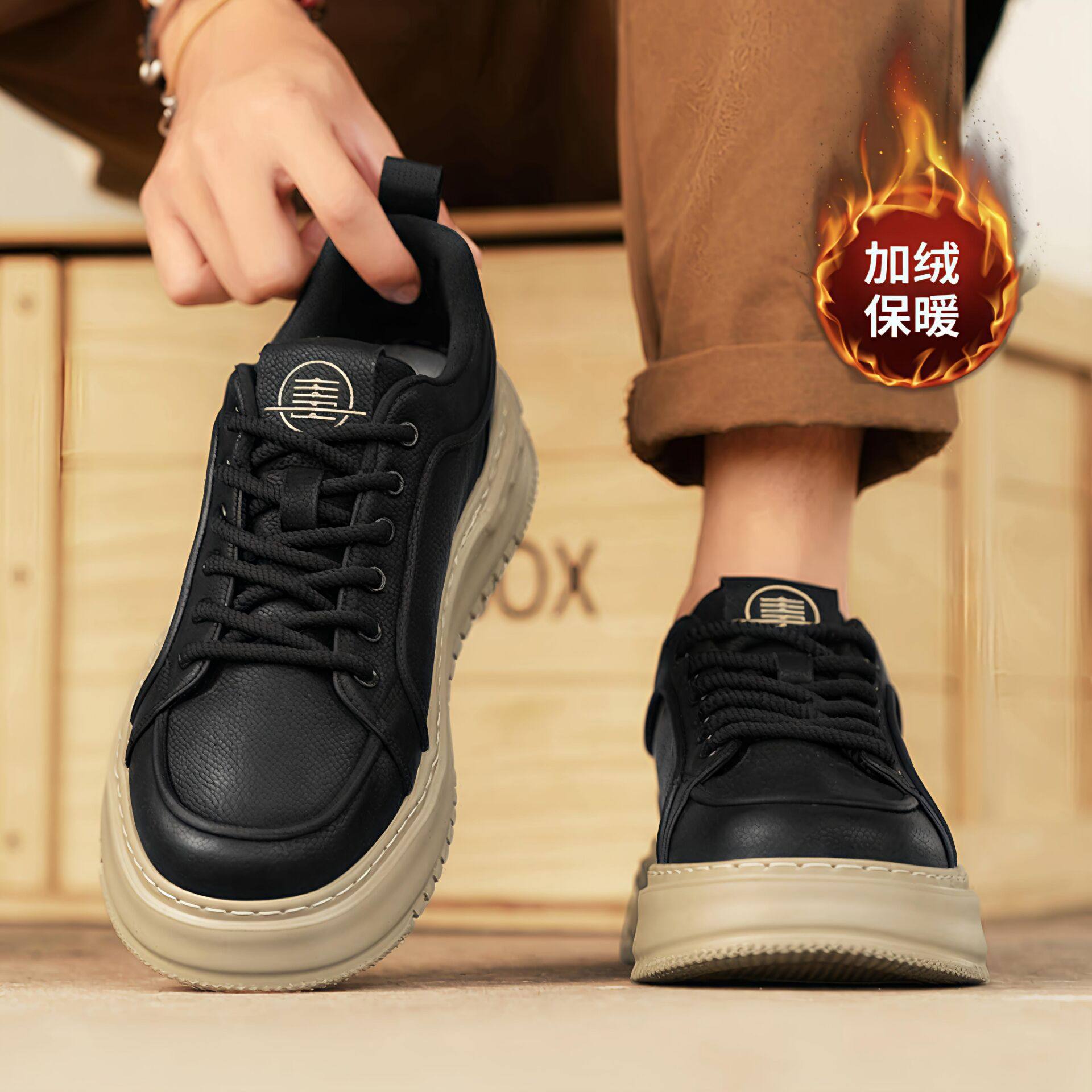 棉鞋男2025新款秋冬季运动休闲板鞋男款高级感软底加绒保暖工装鞋
