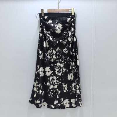 熙琴儿MX262Q571时尚优雅缎面碎花包裙显瘦半身裙春装2026女新款