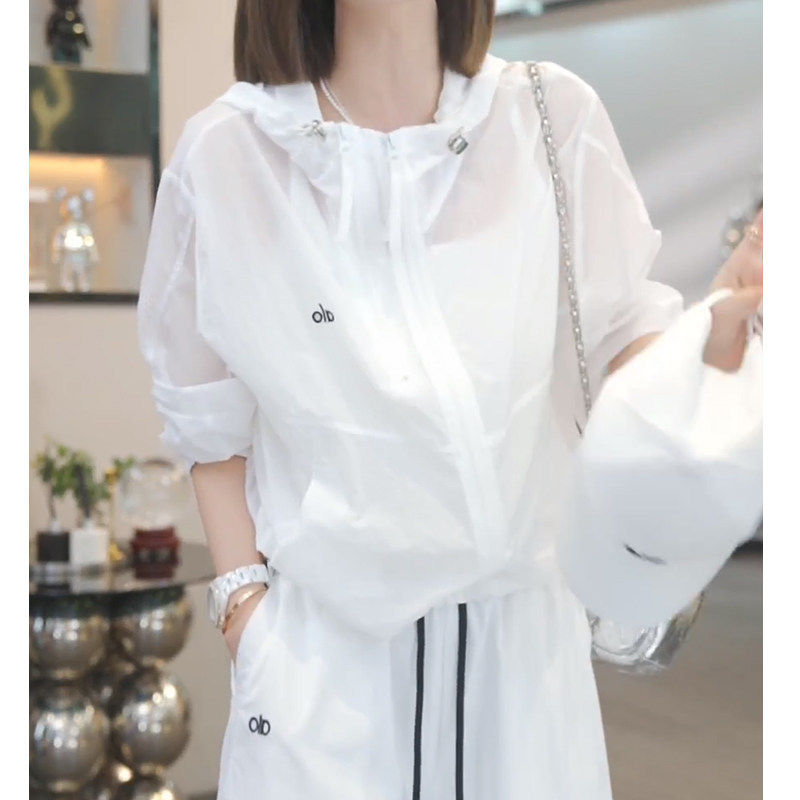 抗UV连帽防晒衣女夏季宽松时尚休闲运动防晒服薄款冲锋衣外套