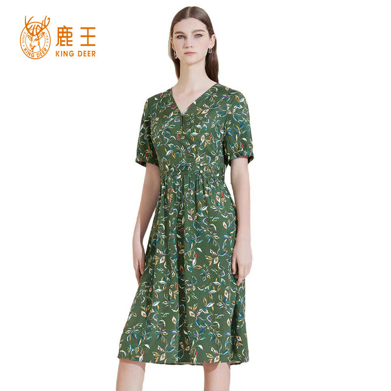 鹿王女士v领真丝碎花连衣裙 2024夏季新款短袖桑蚕丝休闲中长款裙