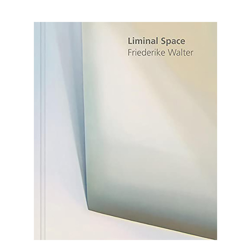 临界空间英文艺术作品集