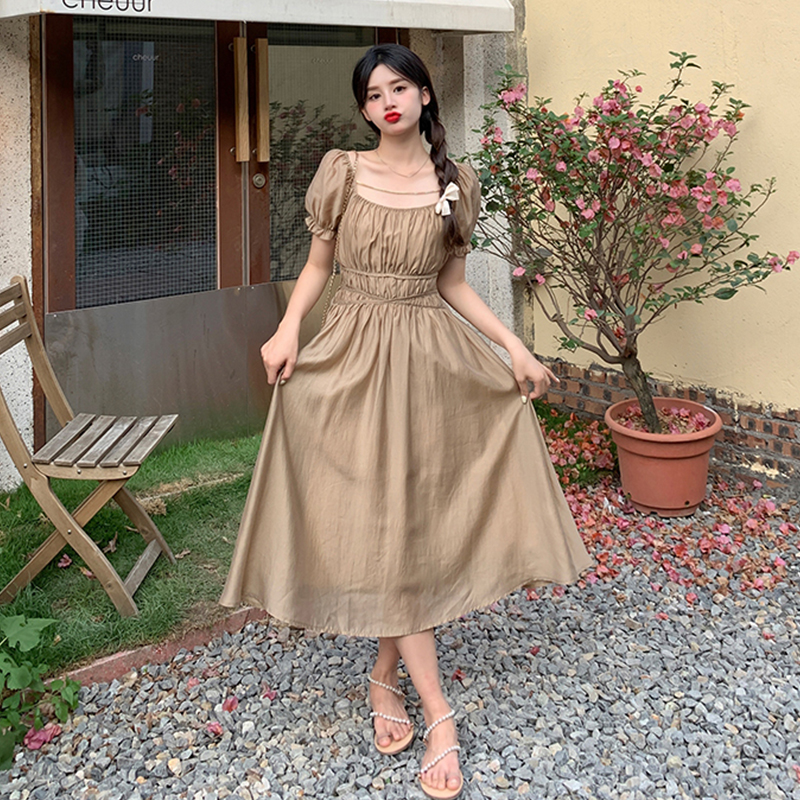 Real shot design: French style square neck bubble sleeve dress