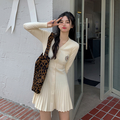 Real shot long sleeve close waist slim suspender knitted dress