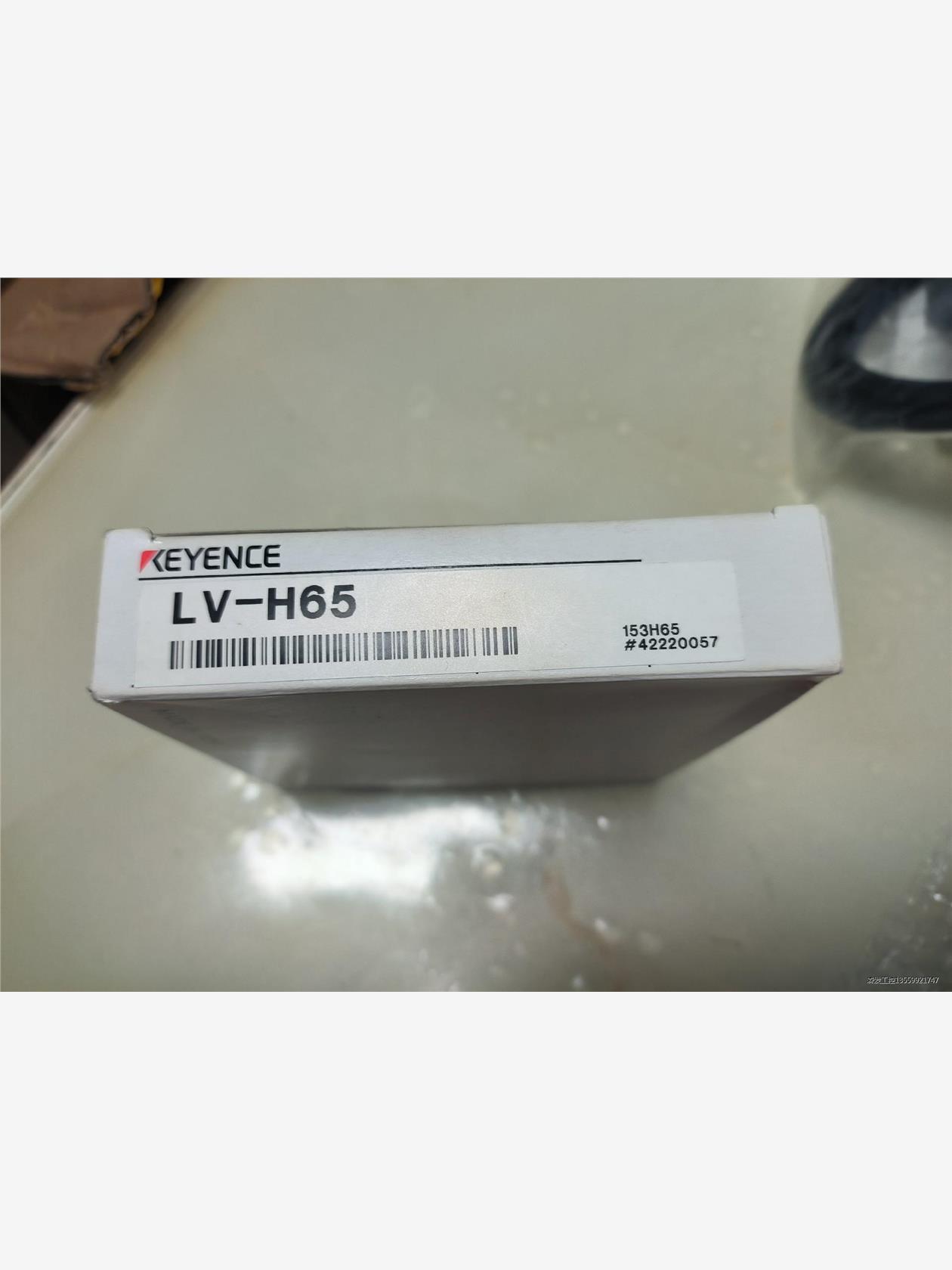 全新正品基恩士激光传感器,型号:LV-H65,两码一致,一个