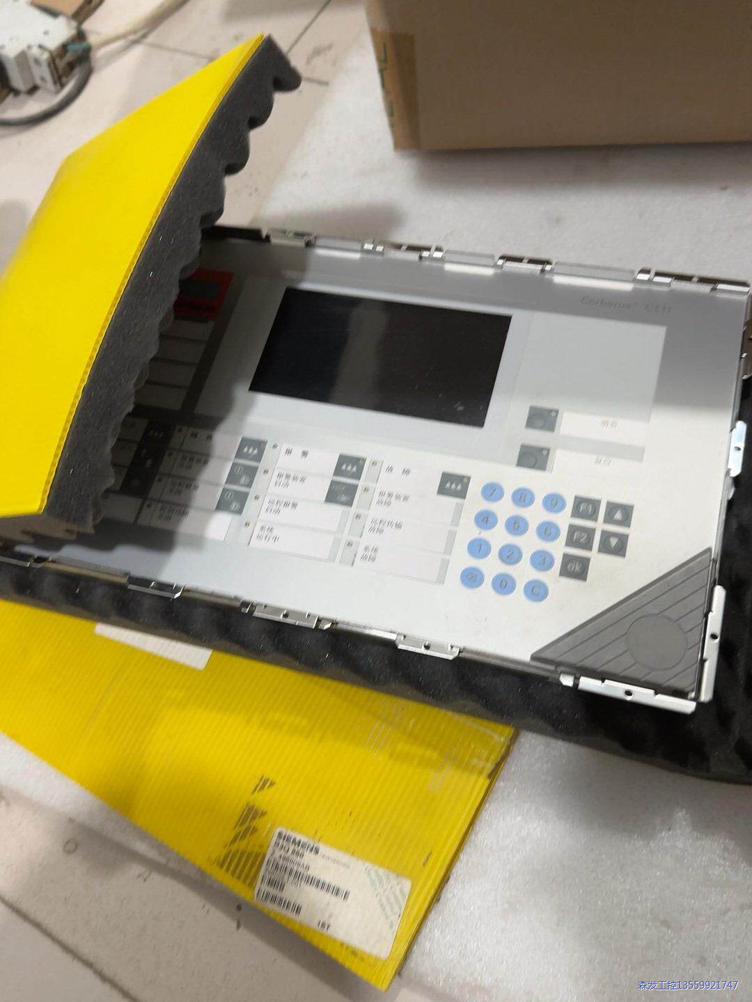 西门子消防主机操作盘 B3Q560，实物图片，有包装，缺少议价商品