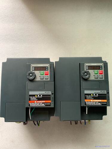 东芝变频器VFS15-4022PL-CH  2.2KW  3议价商品